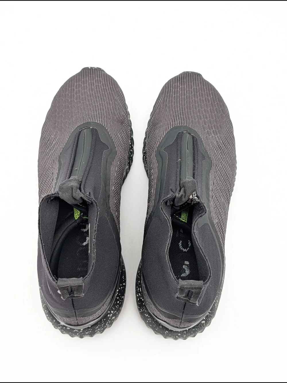 Size 8 - Adidas Alphabounce 5.8 Zip Core Black
